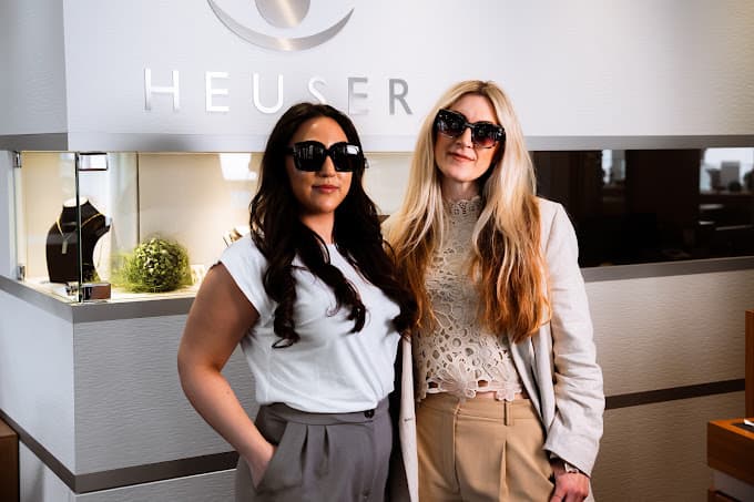 Heuser GmbH - Uhren Schmuck Optik – Nagold – Sie & Ihr Team